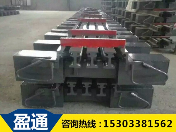 GQF-MZL-320型模数式桥梁伸缩缝