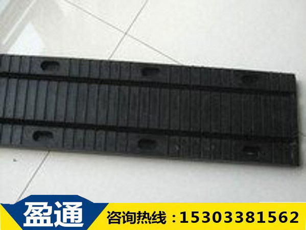 板式橡胶伸缩缝2.jpg