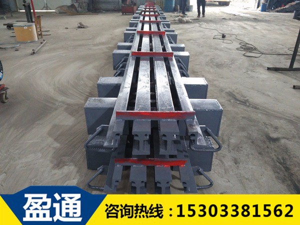 GQF-MZL-240型桥梁伸缩缝