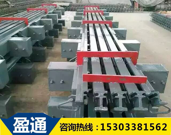 模数式桥面伸缩缝