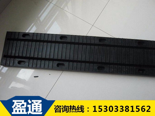 河北30型橡胶板式桥梁伸缩缝
